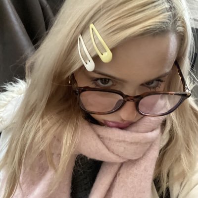 luvyzalia's profile picture