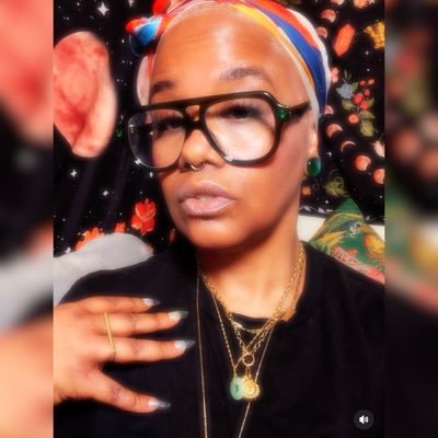 sweetfacedinero's profile picture