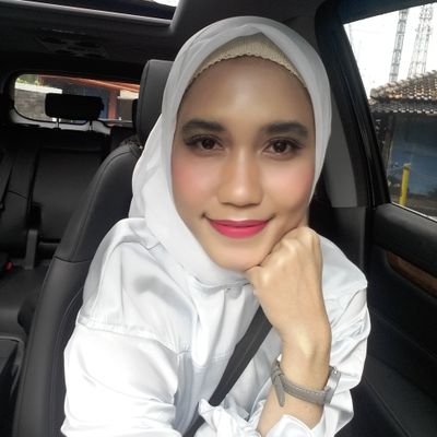 ADELYA's profile picture