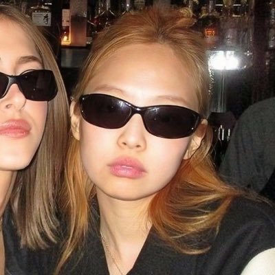 ??'s profile picture