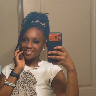 MOM's profile picture