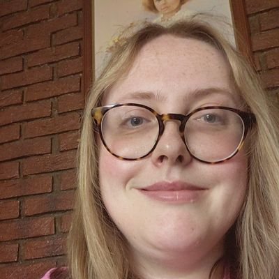 Rosie12_1994's profile picture