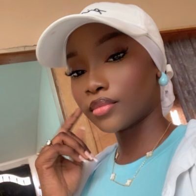 NaShAa🇸🇳🧕's profile picture