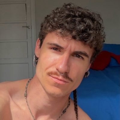 byjavivi98's profile picture