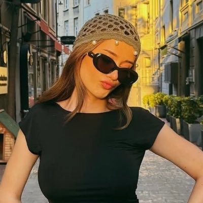 imzheaIlsusbabe's profile picture