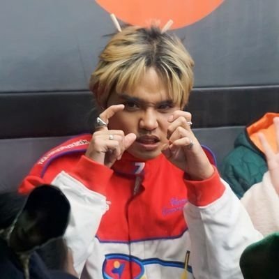 di maka-usad.'s profile picture