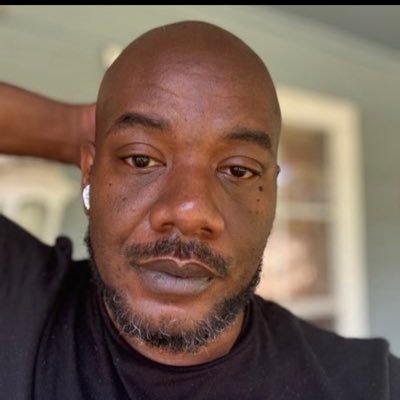 WayneTronics's profile picture