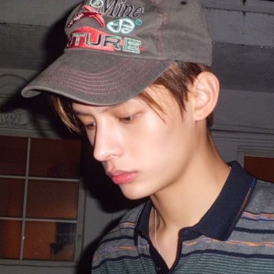࿔'s profile picture