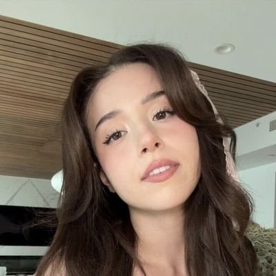 CelebCuckingHub's profile picture