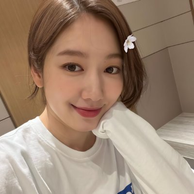 𝙨𝙝𝙞𝙣𝙚𝙨𝙝𝙞𝙣𝙚˖°𓇼🌊⋆🐚🫧's profile picture