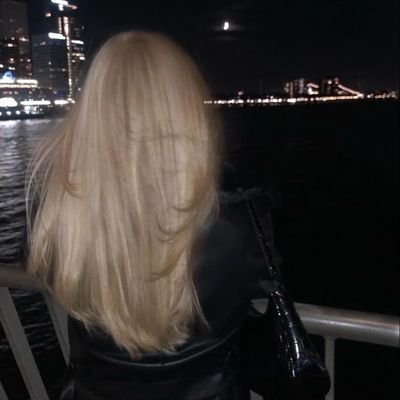 lll_x_x_ll's profile picture