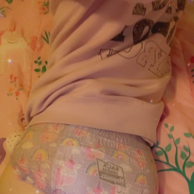 Teeny 🍼 comms closed's profile picture
