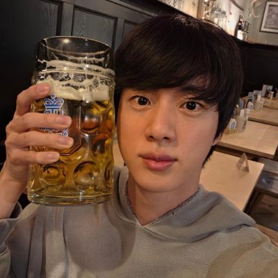 rjmoons's profile picture