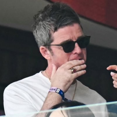 naomi ⊬'s profile picture