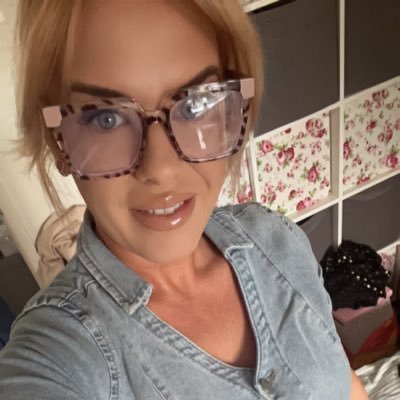 charl0906's profile picture