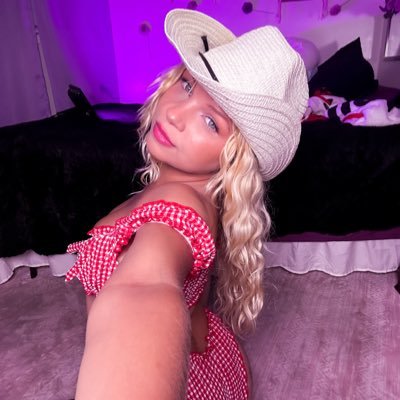 PollyLockit's profile picture