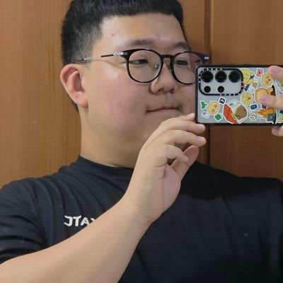 제육보ㄲ음's profile picture