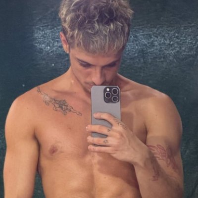 lzxgustavo's profile picture