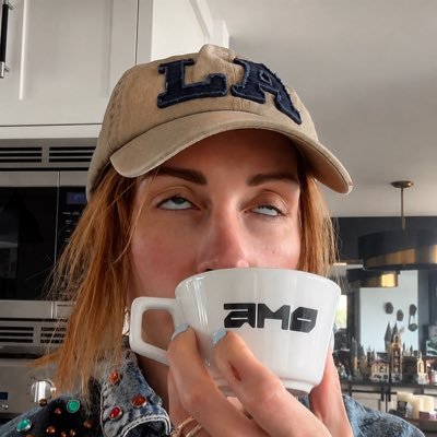 rheariplayhot's profile picture
