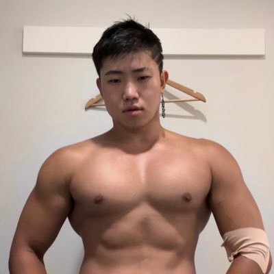 JJbuailiantui's profile picture