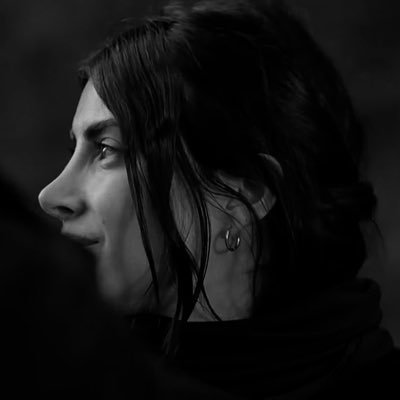 𝘳's profile picture