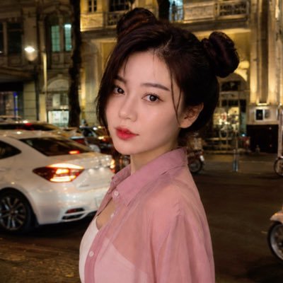 Lark 🌸's profile picture