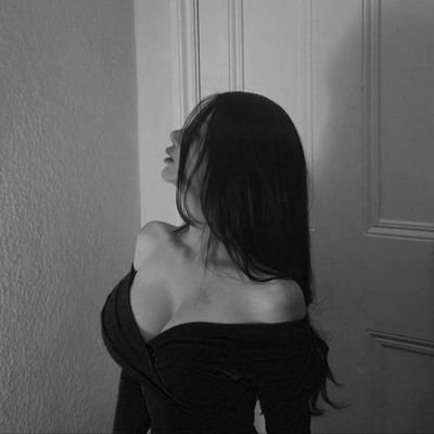l ꙰अक्ष🦋's profile picture