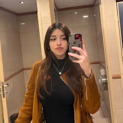 Nikkicita_16's profile picture