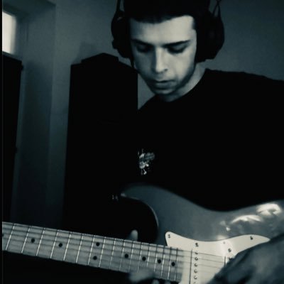 JohnHiouMusic's profile picture