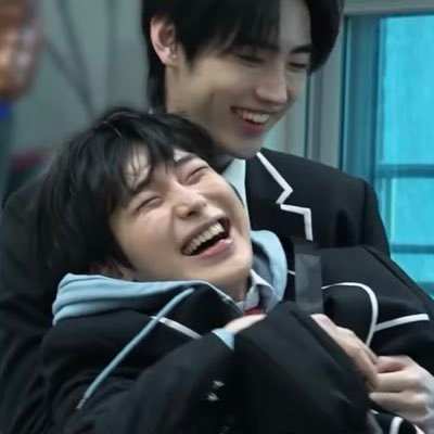 SUNGHOON HYUNG LIKES ME's profile picture