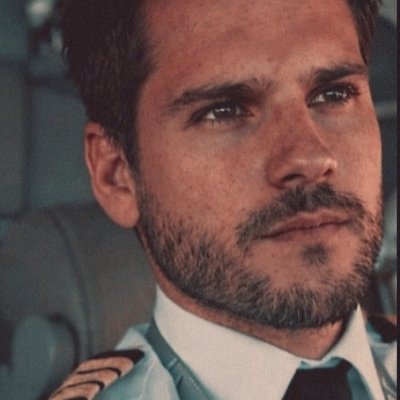 𝐁𝐥𝐚𝐜𝐤's profile picture