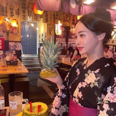 エミ🇰🇷両顎+輪郭3点から10ヶ月's profile picture
