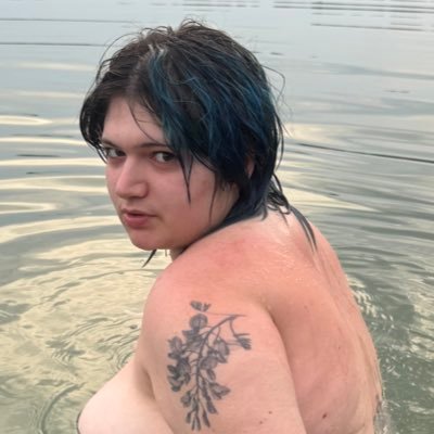 wendyisathreat's profile picture