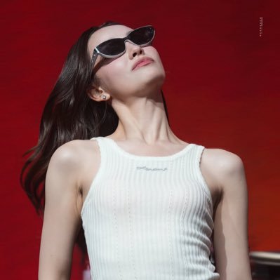megg (เมฆ)'s profile picture