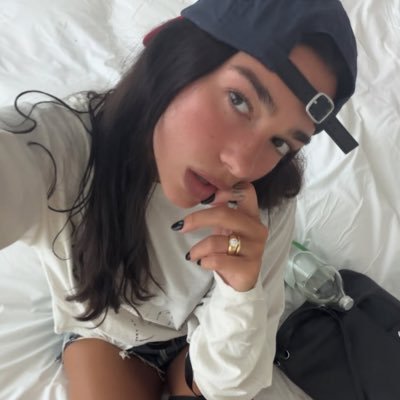nini's profile picture