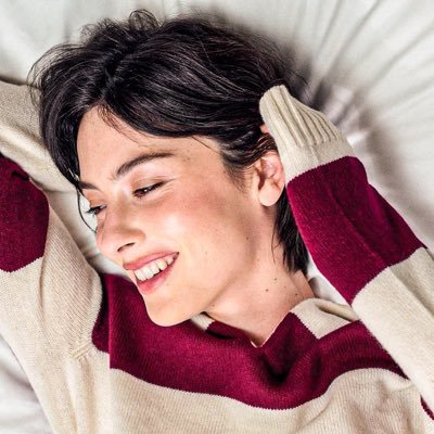 e𝐯.'s profile picture