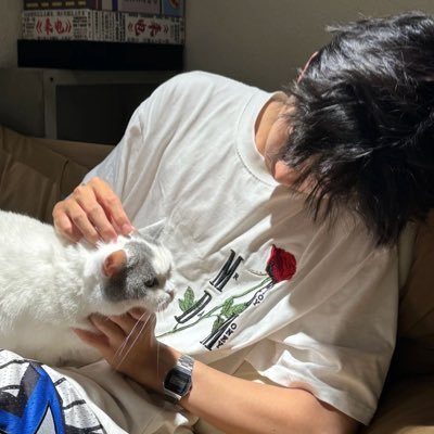Jin woo's profile picture