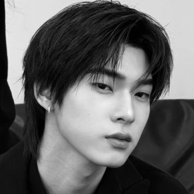 T. ( slow )'s profile picture