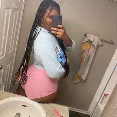 Yall Favv Tall girl 🩵's profile picture