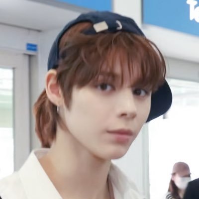 𝕒𝕕𝕠𝕣𝕒𝕓𝕝𝕪𝕓𝕖𝕒𝕣𝕪🐻𝘑𝘶𝘴𝘵𝘪𝘯 𝘑𝘢𝘺's profile picture