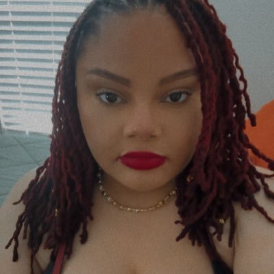 SweetALittleDeeDoDeeDee's profile picture