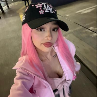 xanacano's profile picture