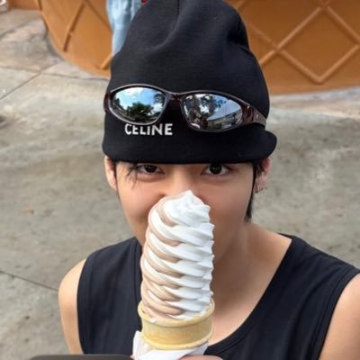 cat is seeing bts !!!'s profile picture