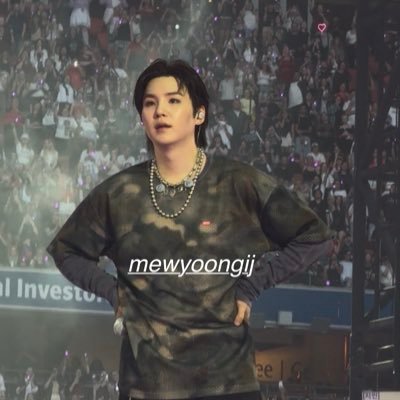 mewyoongij's profile picture