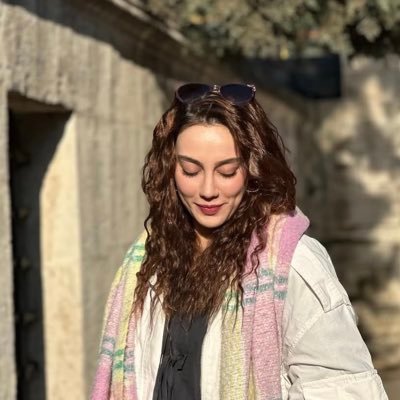 R.'s profile picture