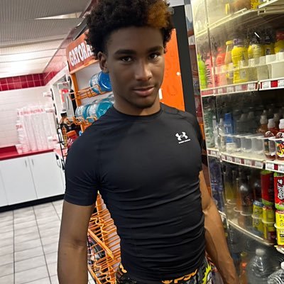 KjLoverBoi's profile picture