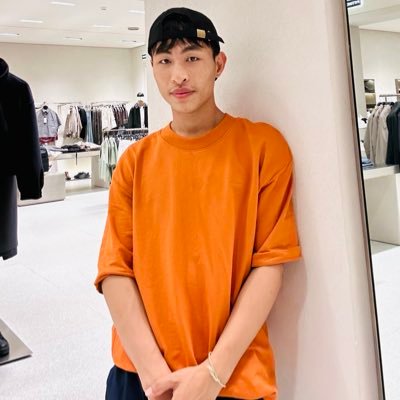 saw loon war's profile picture