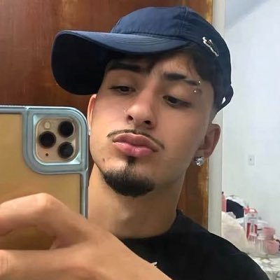 piquedjavan's profile picture