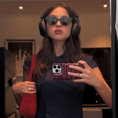 ela's profile picture