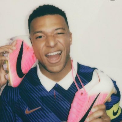 mbappedeluxe's profile picture